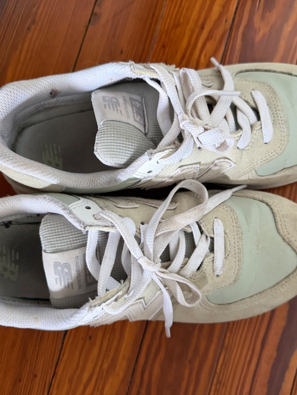 Women’s New Balance size 10